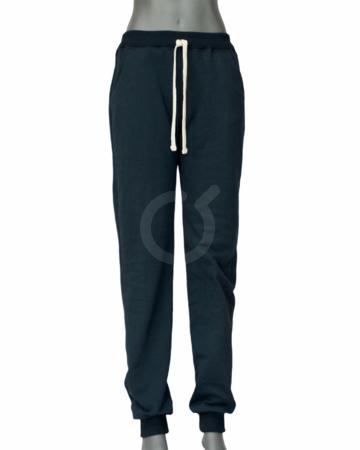 <p>Pantalon calentador con rib en cintura y bastas. 2 bolsillos. Cordon en cintura. Tela fleece perchado polialgodon. Corte MUJER.</p>

<p> </p>
