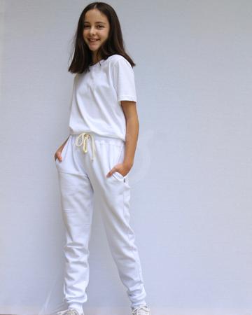 <p>Camiseta cuello redondo. Tela: 100% algodon premium peruano esmerilado. Corte UNISEX.</p>

<p>&nbsp;</p>
